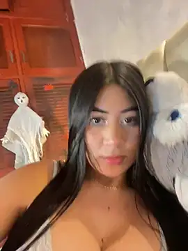 _MadiLee_ - Show us that hairy pussy, Spit!