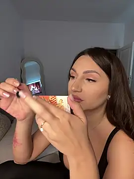 ClaraaJoy - Pleasure me or just love me