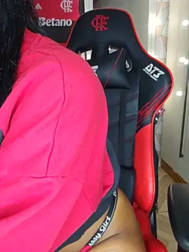 Moreninhasilva - De 4 na cama + dedinhos na bucetinha 🔥