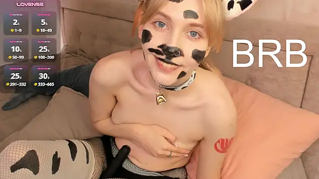 MelinaBeras - tease with boobs