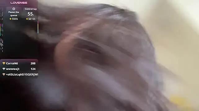 Tavie1744 - bare my butt 3min