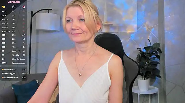 Julie_Lucas - your kisses on my neck, ear