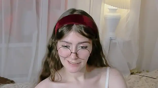 RuthMorse - MASTURBATION in panties with zoom