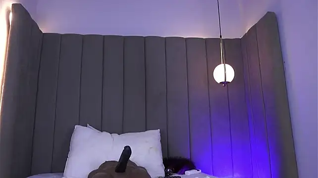 Ashley_Beaomunt - ride torso