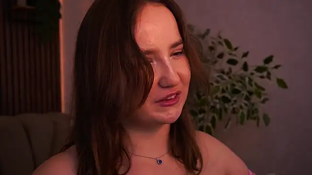 SofieBloom - Mmm try to wet my pussy))