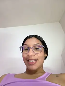 Danaeluxe - Playing with my delicious pussy🥵
