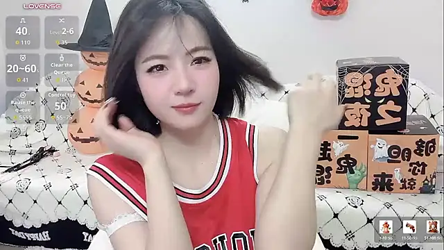 Lucy-8