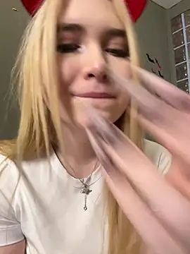 CocosikRay - Pinching bare nipples