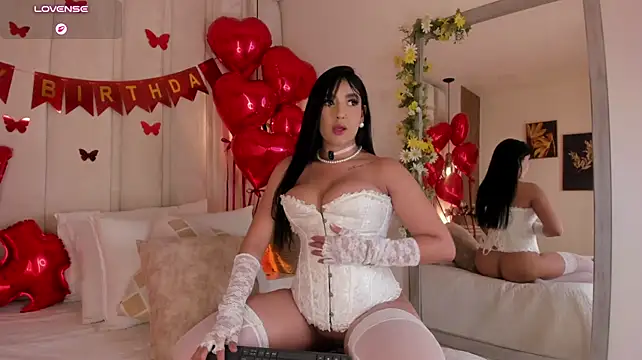 LanaDeluca - Close up oily boobs massage