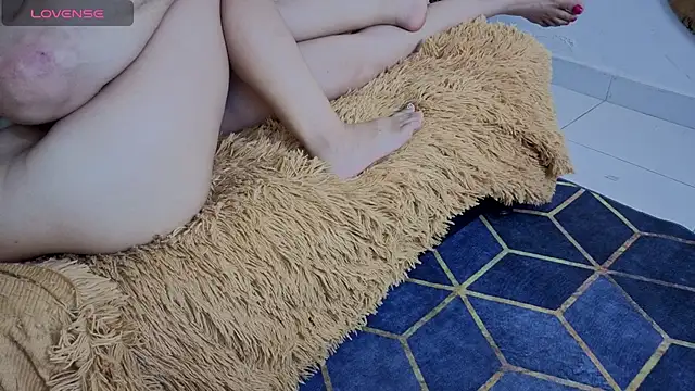 Dulce_122 - 5 finger in pussy