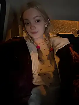 Elsawhere - see u in 5 minutes from TAXI