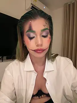 Nikii__ - Show titsssss