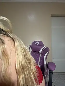 Marilyyn - Squirt