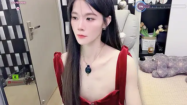 Yueyue-MM - 上空侧身小狗趴+打pp5下