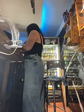 _Pamela04 - Fuck pussy with dildo+Squirt💦in the bar