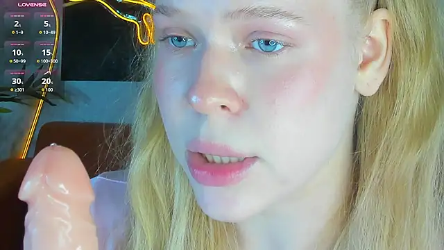Sweet_Angelll - rub my nipples