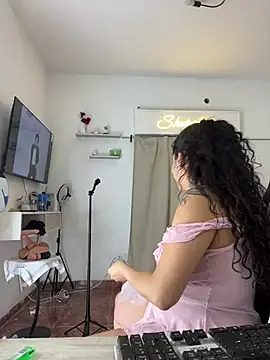Shurabig - sucking dildo