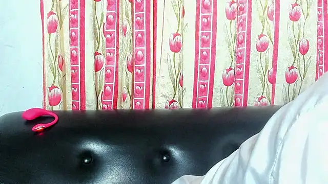 Natalia_Dahlia - Ride Lush