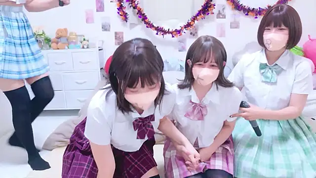 841_yayoi - 前開けてブラ公開💛
