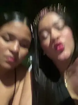 Dakota_JE - 🔥Both girls' tits in oil 🔥