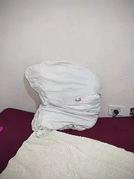 Luz_do_dia_178 - Sentar com cuzinho no dildo