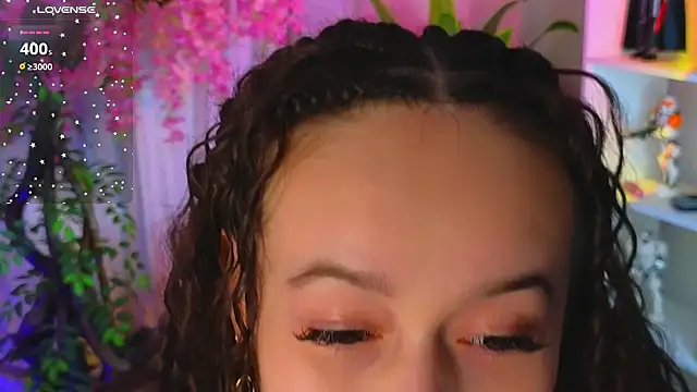 KaraParsons - 💖Squeeze and shake juicy ass — 5 min💖