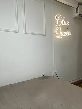 Miss_blue69 - Take off top🔥