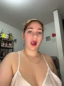 Celestedubois - SHOW PUSSY IN CLOSE-UP ⭐
