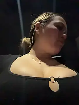 Danielavegax - Saliva on my tits on the street