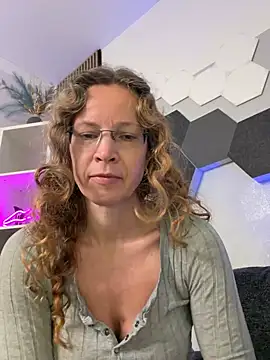 AnnikaRose - Naked Orgasmus + LT free clip