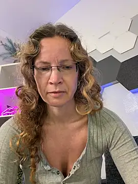 AnnikaRose - Naked Orgasmus + LT free clip