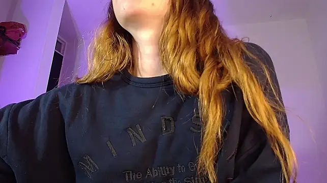 Sara_lee01 - Sensual dance + close-up teasing