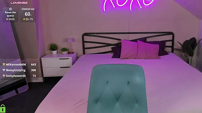 Nancy_Boone - suck+lick finger