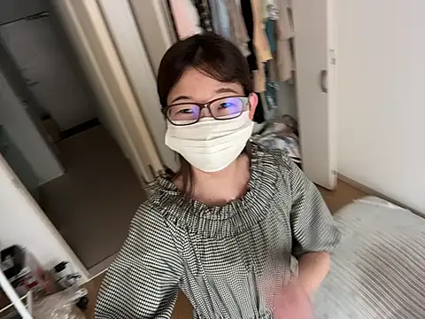 Tsumugi_tsumu - 谷間チラ見せ❤︎