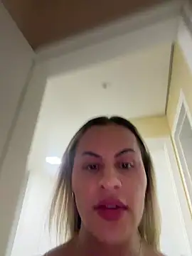 Carolinecbso - Siririca ao vivo 2min