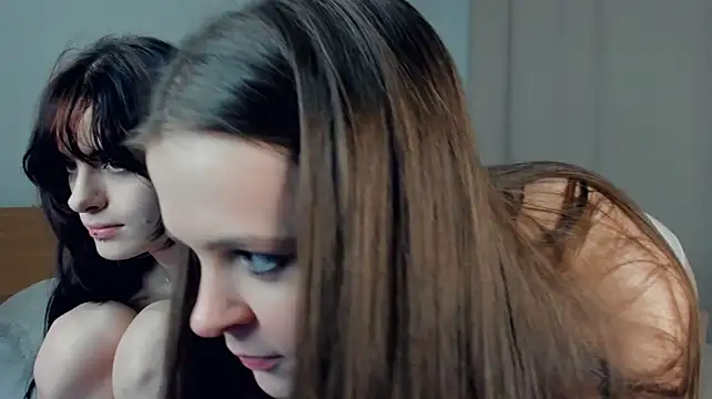 KrystalTrudel - suck tongues closee to you^^