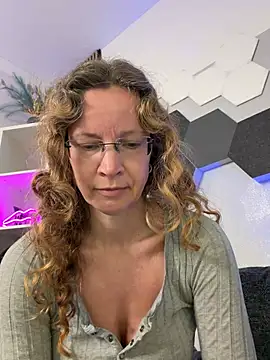 AnnikaRose - Naked Orgasmus + LT free clip