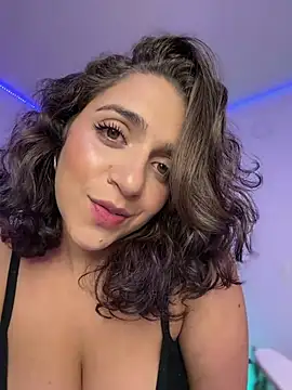 Aliciia777 - Make me vibe until wet me 💦🔥
