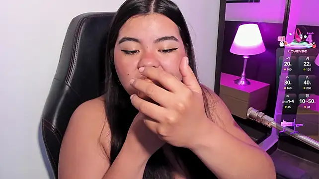 Klhoe_boobs - 2 minutes of control