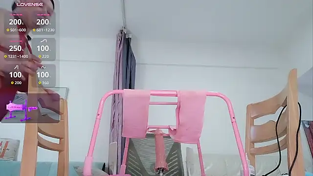 LILYsweetfcup - 全裸精油胸推国王控制炮机3分钟姿势任意摆