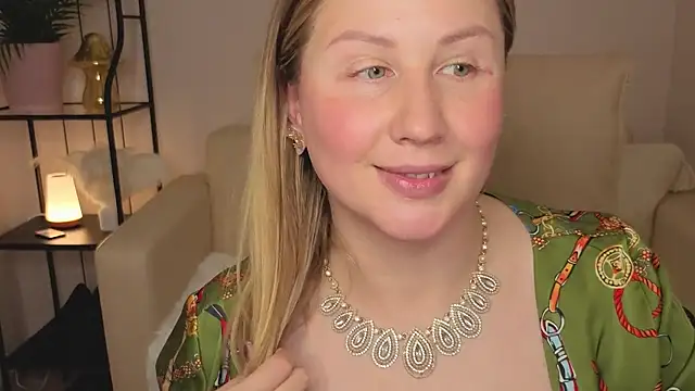 Helens_love - MAKE ME HOT IN THIS SNOWY COLD DAY