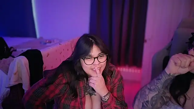 Drizzypeach602 - mia naked + eat her pussy