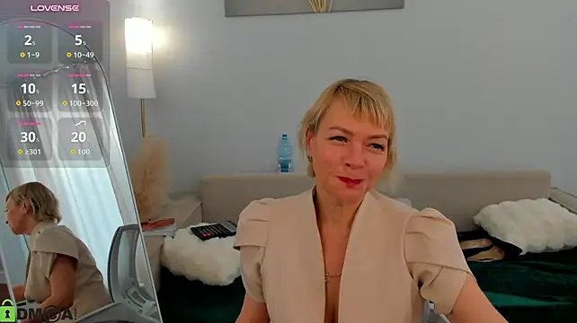 Ann_Annise - Spank my ass in Doga position 10 times