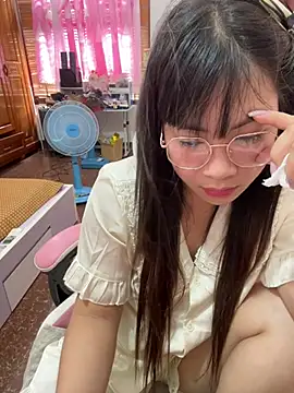 -Lyly_69 - Show zoom 30p