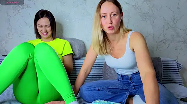 Helen198705 - French kiss