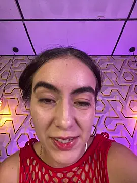 MelanyyJhonson15 - Vape in the public