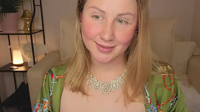 Helens_love - MAKE ME HOT IN THIS SNOWY COLD DAY