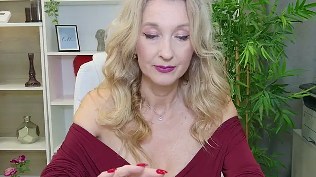 LadyLeea - play with dildo between my boobs