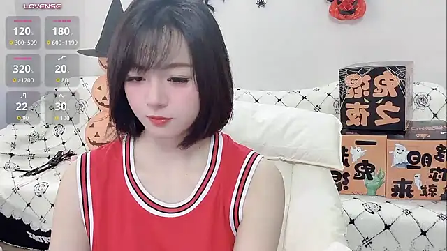 Lucy-8