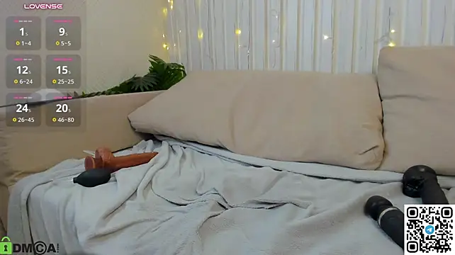 Iris_barnes - dildo in wet pussy